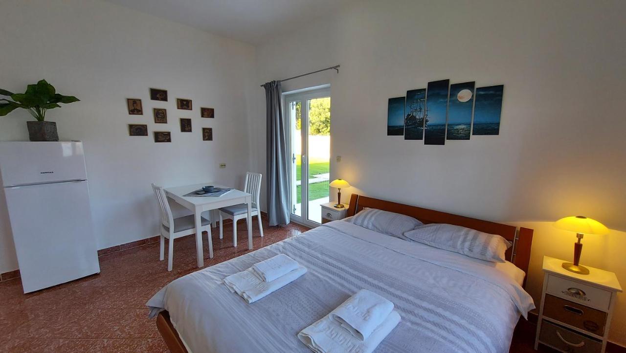 Soline Ada Appartement Pjescana Uvala Buitenkant foto