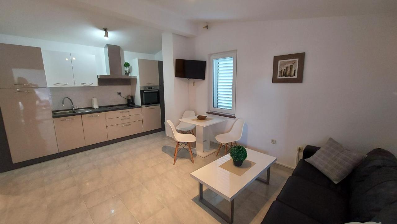 Soline Ada Appartement Pjescana Uvala Buitenkant foto