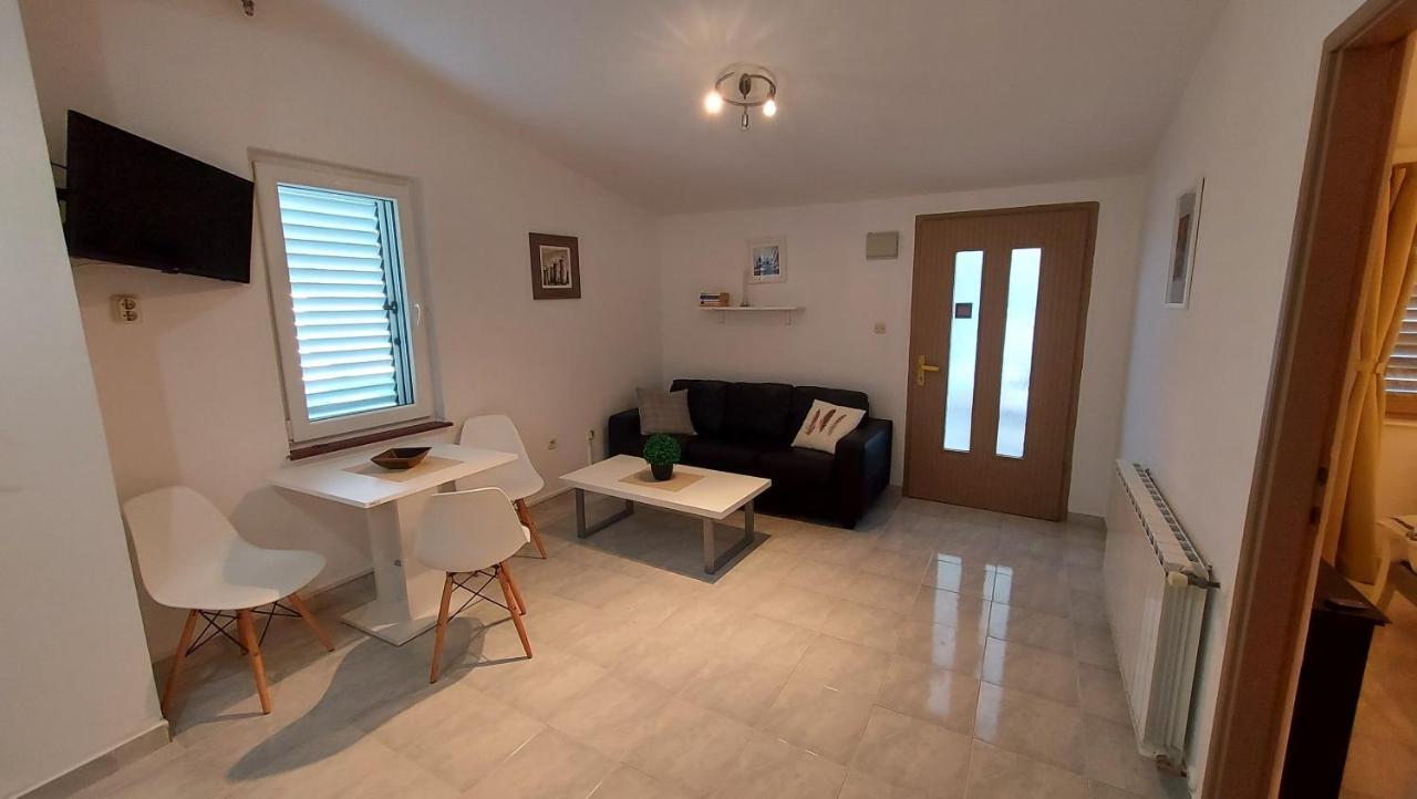 Soline Ada Appartement Pjescana Uvala Buitenkant foto