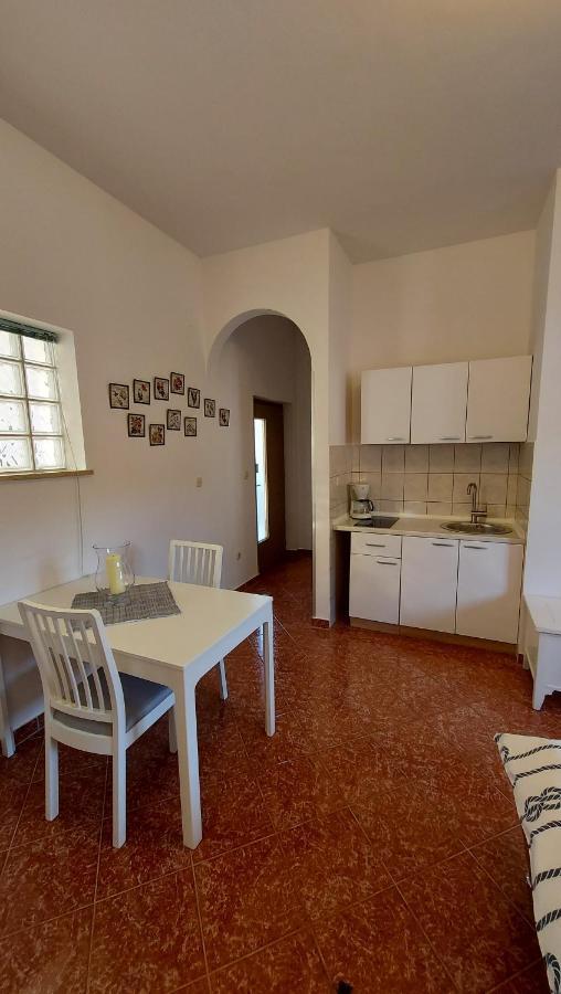 Soline Ada Appartement Pjescana Uvala Buitenkant foto