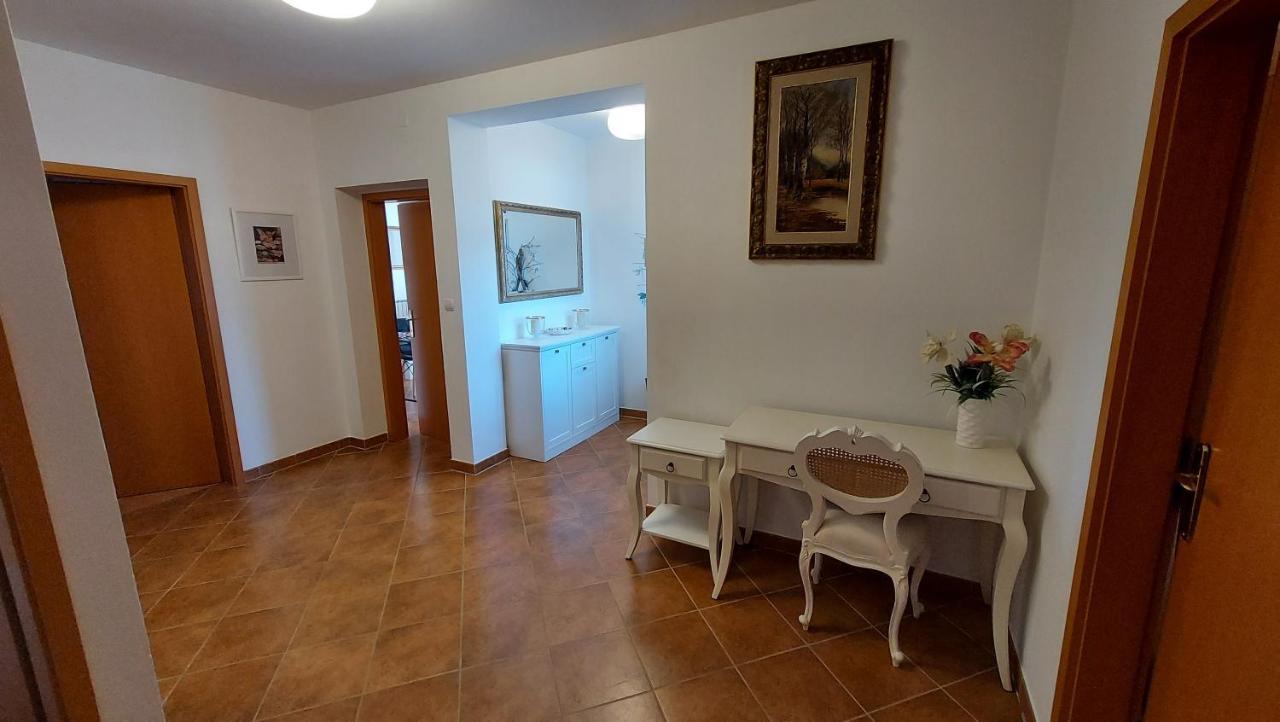 Soline Ada Appartement Pjescana Uvala Buitenkant foto