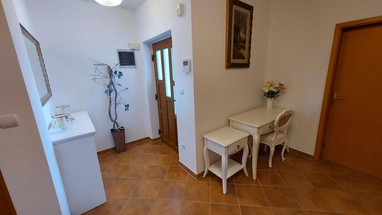 Soline Ada Appartement Pjescana Uvala Buitenkant foto
