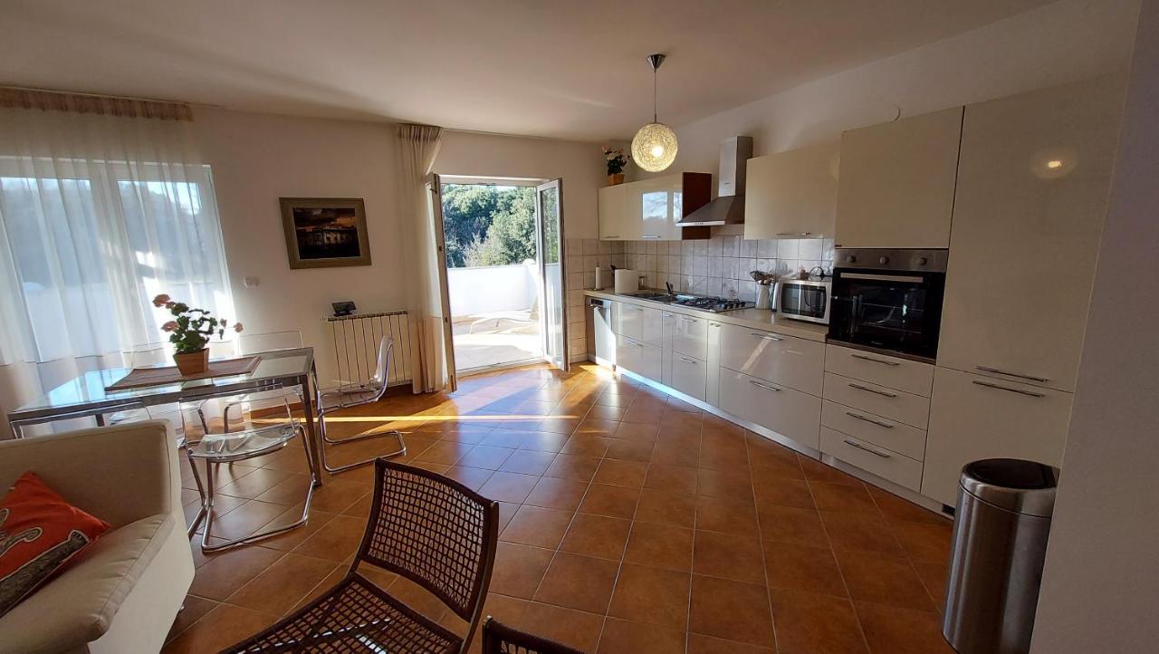 Soline Ada Appartement Pjescana Uvala Buitenkant foto