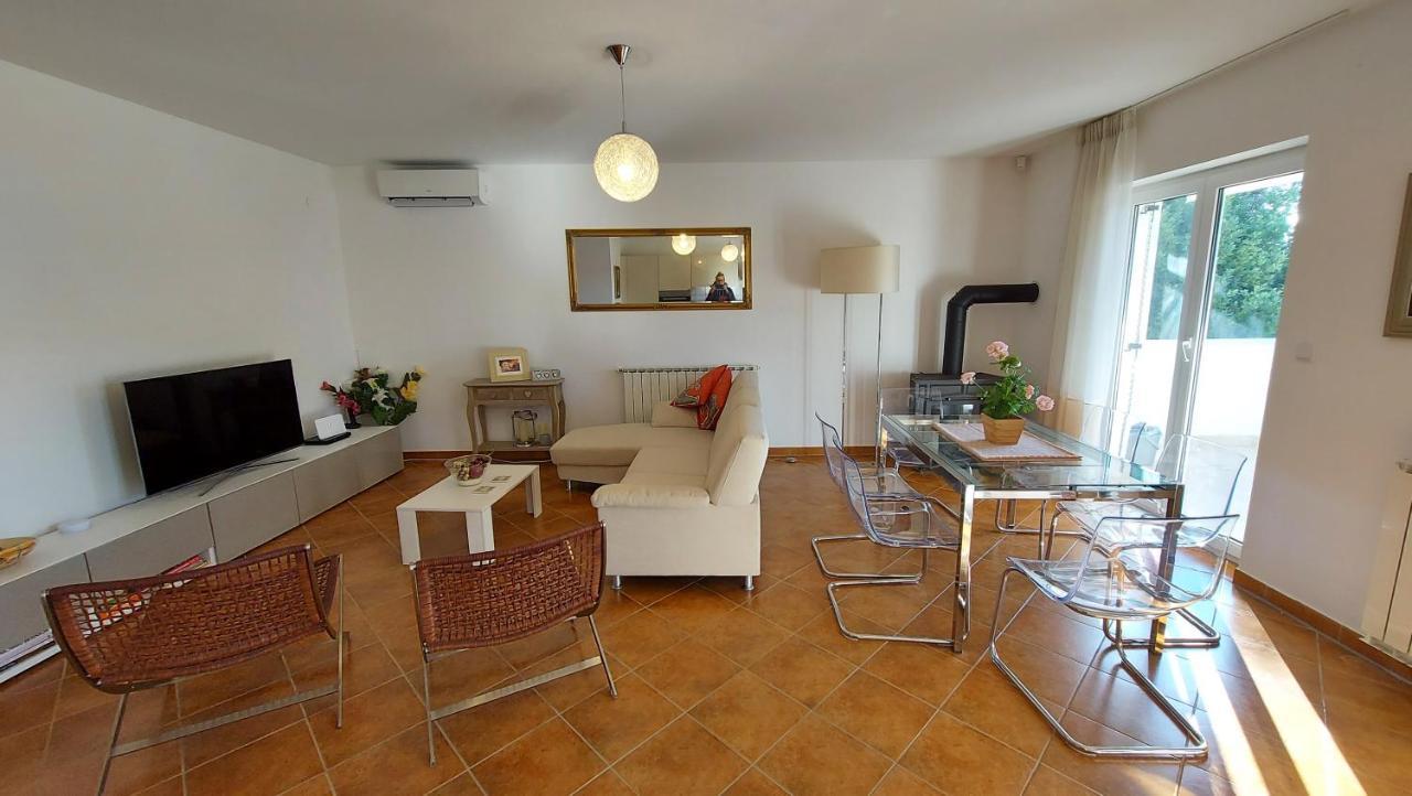 Soline Ada Appartement Pjescana Uvala Buitenkant foto